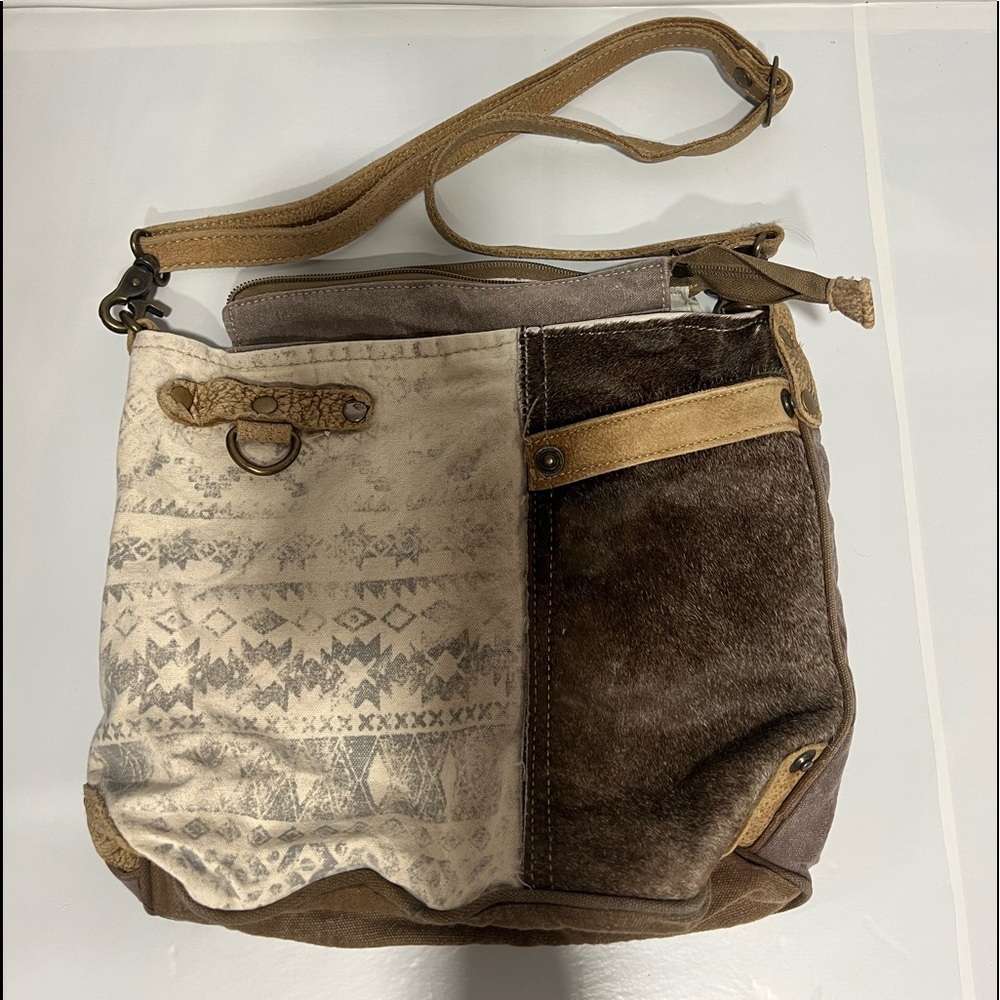 Myra Crossbody Bag